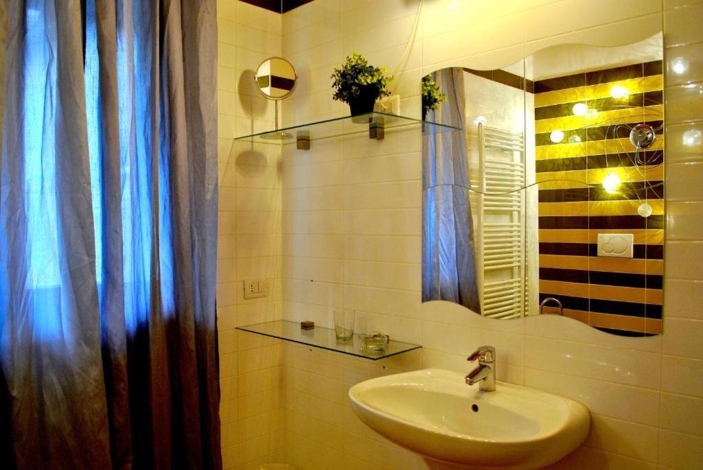 Luxury Penthouse With Big Terrace Apartamento Argegno Exterior foto