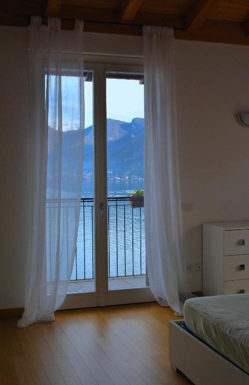 Luxury Penthouse With Big Terrace Apartamento Argegno Exterior foto