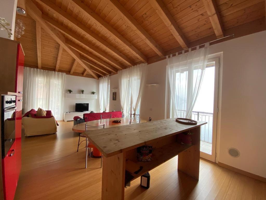 Luxury Penthouse With Big Terrace Apartamento Argegno Exterior foto